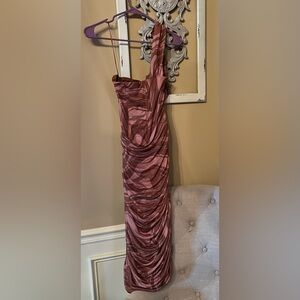 Fashion Nova wedding guest dress